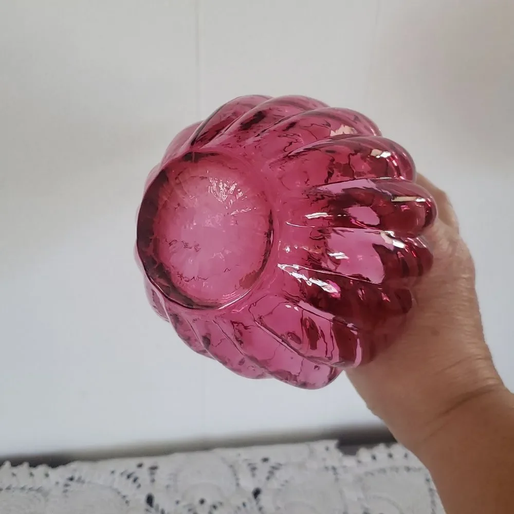 Vintage 1960s Pilgrim Cranberry Glass Optic Swirl Ribbed Vase 6